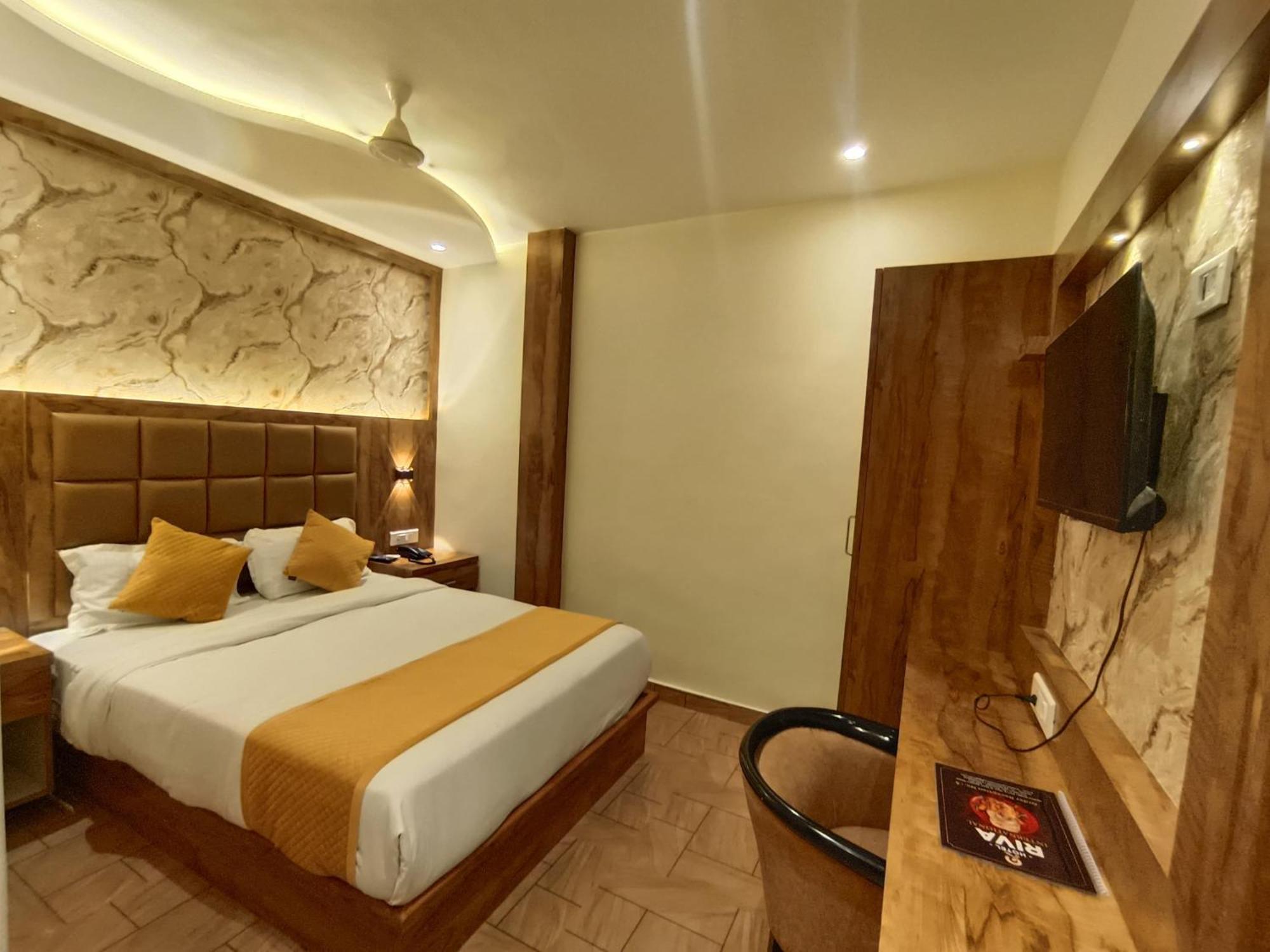 Hotel Riva International Goregaon- Near Nesco Мумбаи Экстерьер фото
